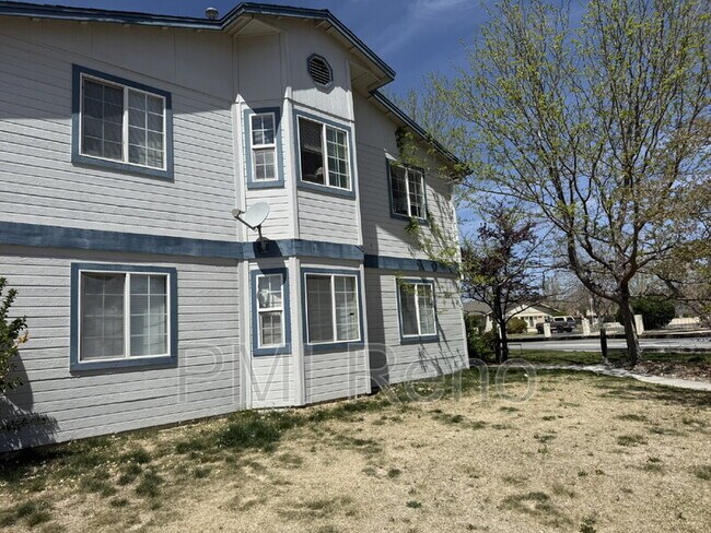 Building Photo - 1088 Latigo Dr