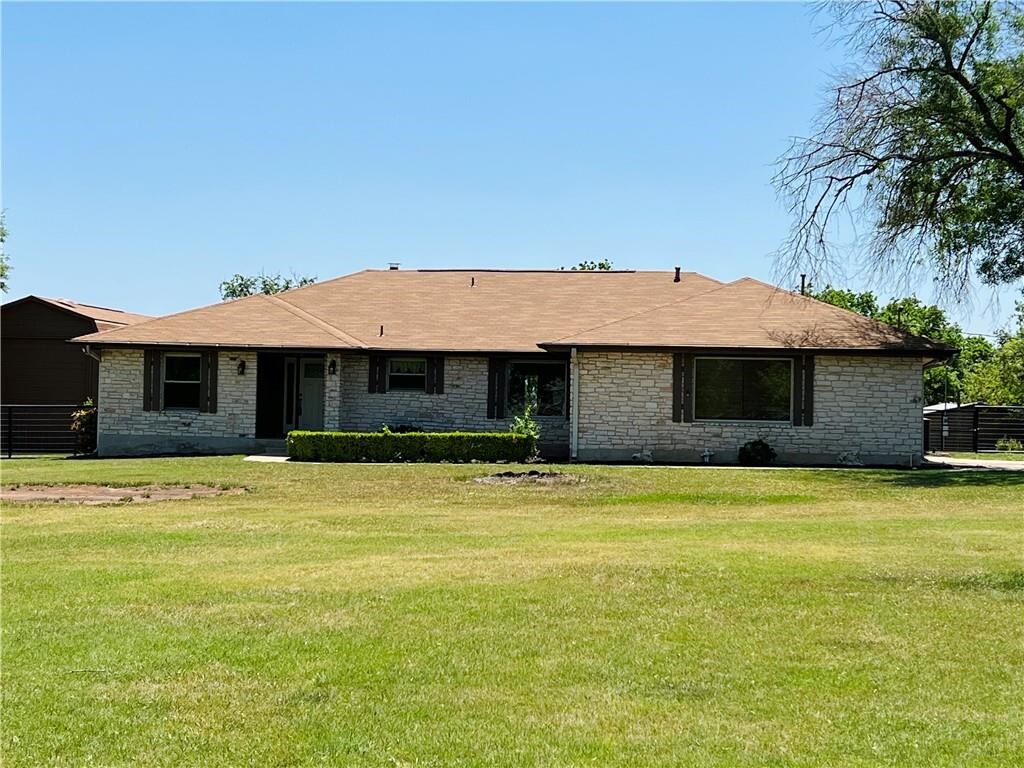 Primary Photo - 4001 Lone Oak Trl