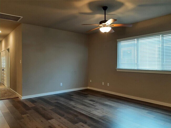 Foto del edificio - 9737 Grosbeak Ln