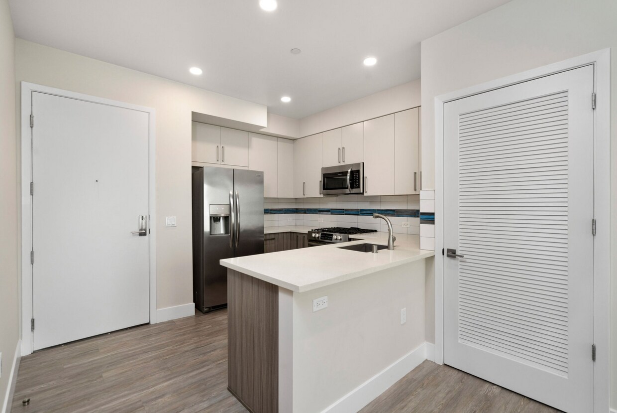 5552 Bonner Ave Unit 202, Los Angeles, CA 91601 Room for Rent in Los