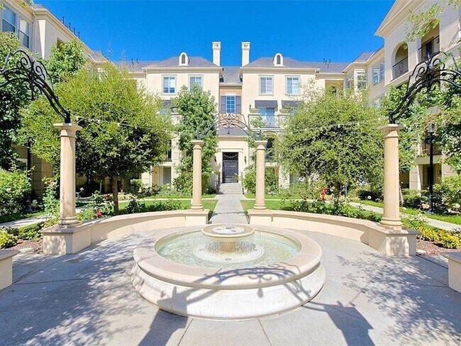 Building Photo - 3220 Watermarke Pl