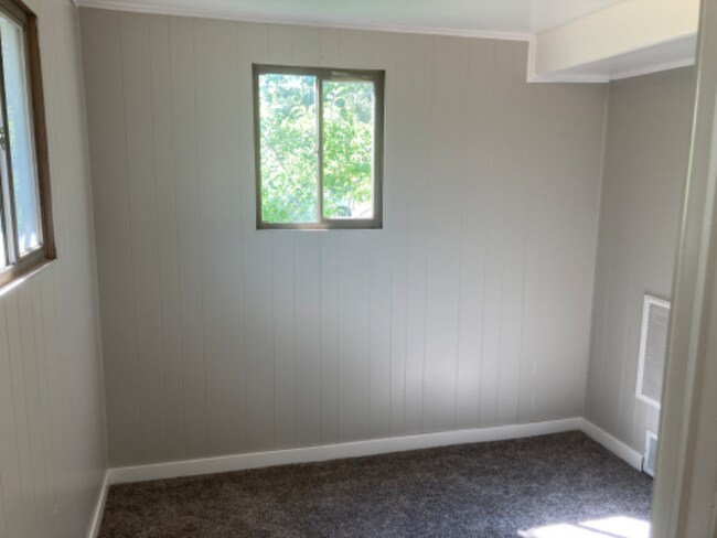 Foto del edificio - 2226 Central Ave W