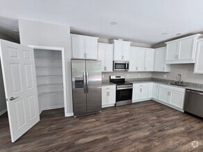 Building Photo - 814 Jackson Dr