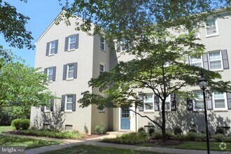 Building Photo - 1413 Belle View Blvd