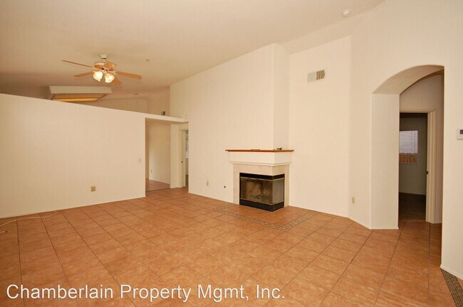 Building Photo - 3 br, 2 bath House - 611 Paseo Rio