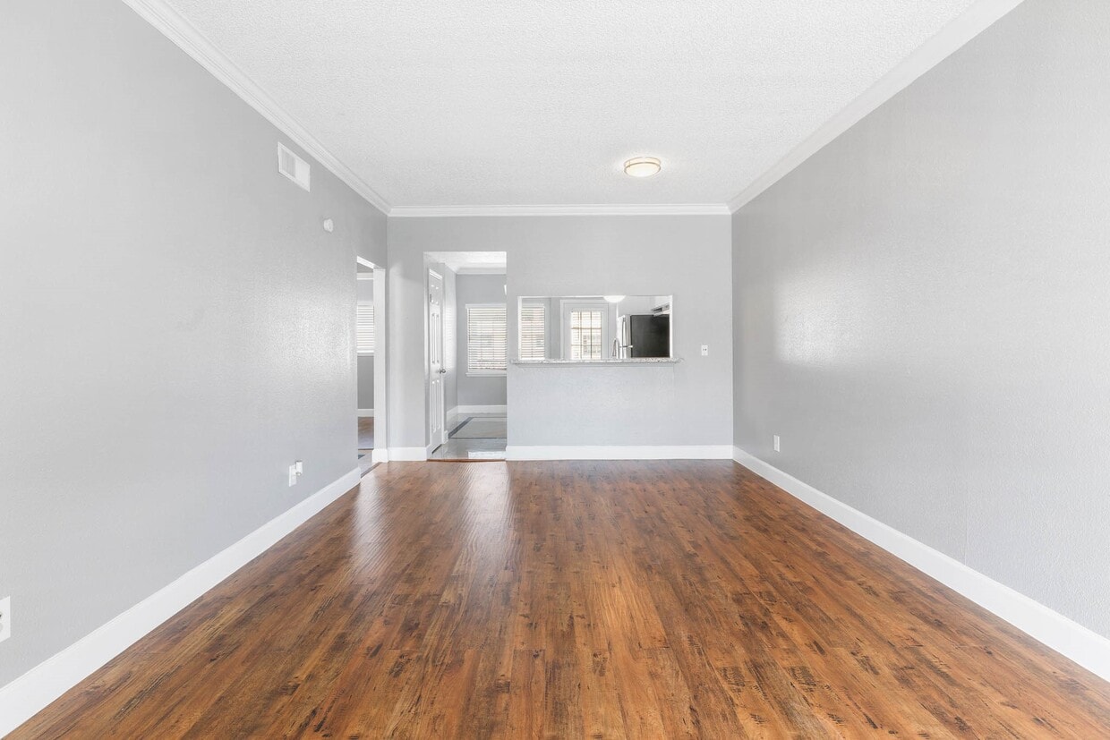 Foto principal - 14814 Perthshire Rd
