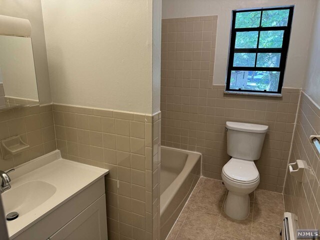 Building Photo - 238 Collignon Way