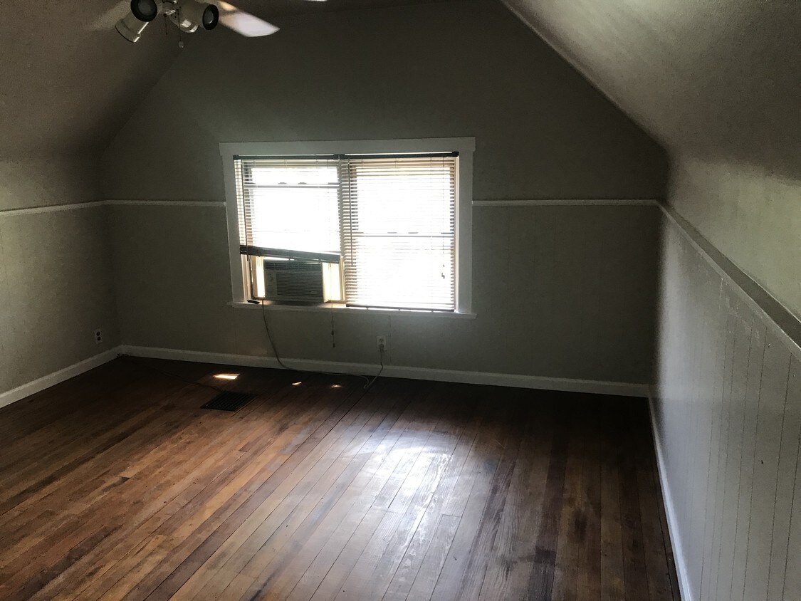 Foto del edificio - 517 Fortune Ave