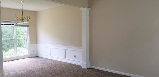 Building Photo - 3650 Longlake Dr