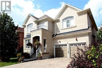 Building Photo - 43 Larkmead Crescent