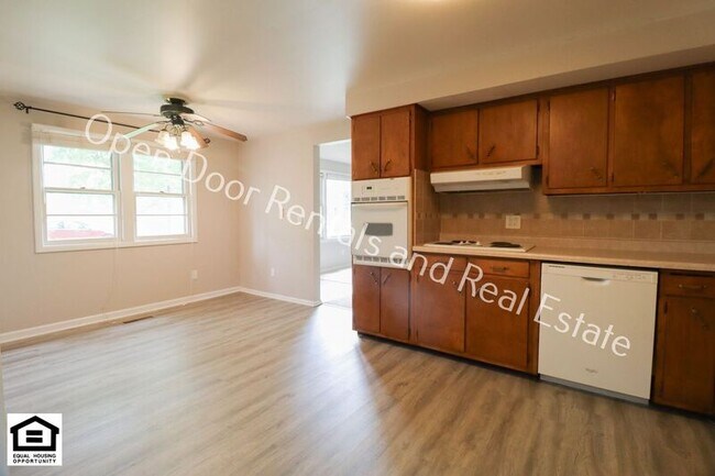 Foto del edificio - 6305 Salge Drive