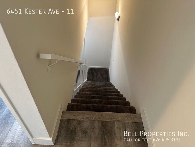 Foto del edificio - 6451 Kester Ave
