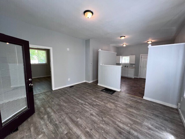 Building Photo - 1137 N WARMAN AVENUE
