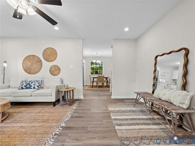 Foto del edificio - 10303 Edgebrook Ct