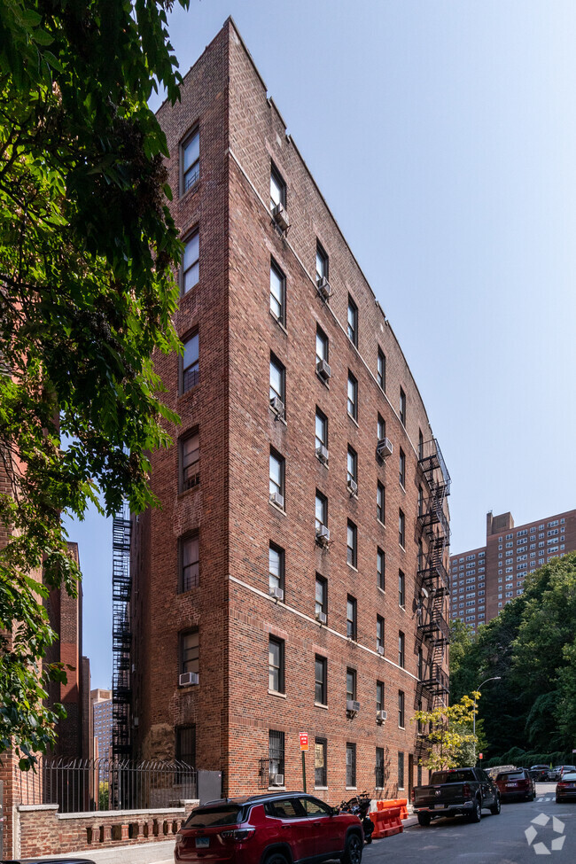 Foto del edificio - 34 Hillside Ave