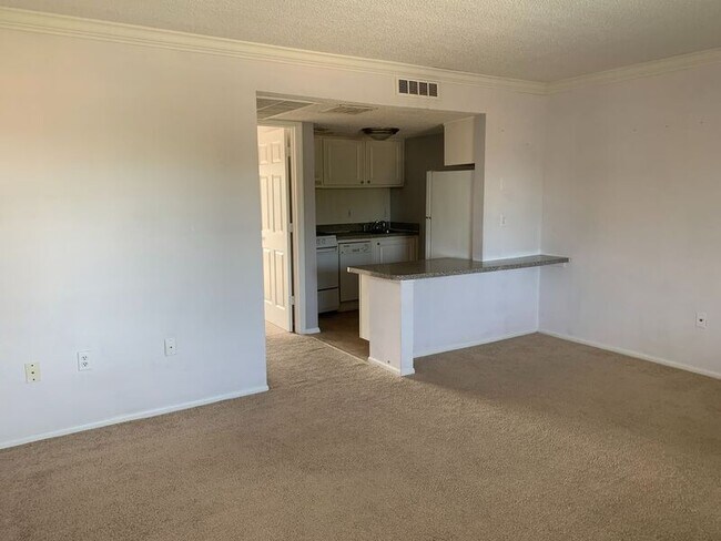 Building Photo - 103 Oyster Bay Circle