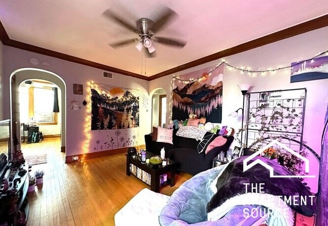 Foto del edificio - 3844 N Bernard St