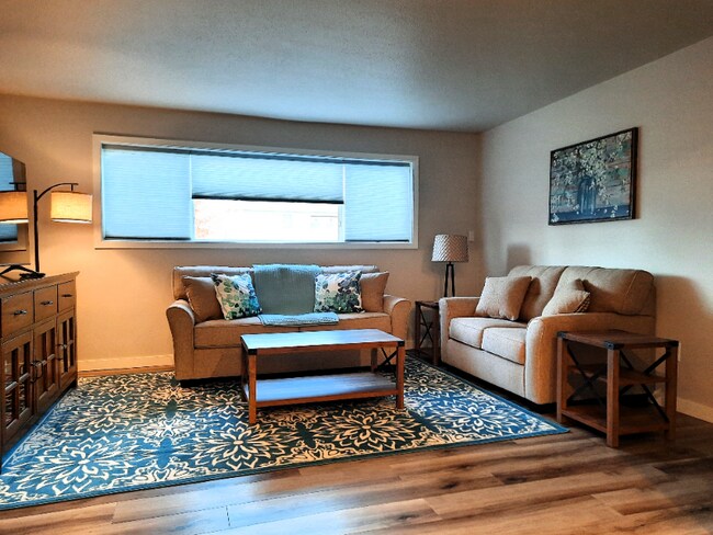 Building Photo - 1711 Hudson St