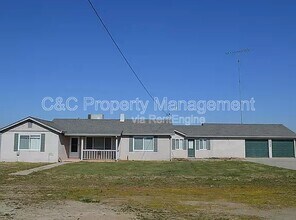 Building Photo - 15290 Sunset Dr