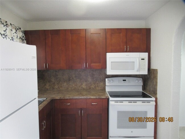 Building Photo - 8285 Sunrise Lakes Blvd
