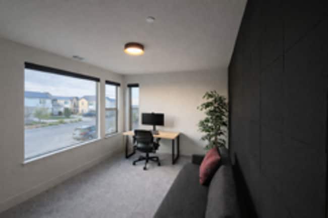 Building Photo - Beautiful home for rent in gated community in Visalia!