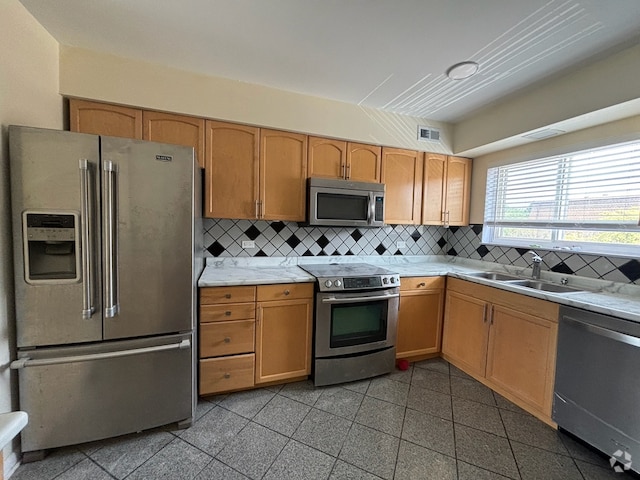 Building Photo - 9449 Bay Colony Dr
