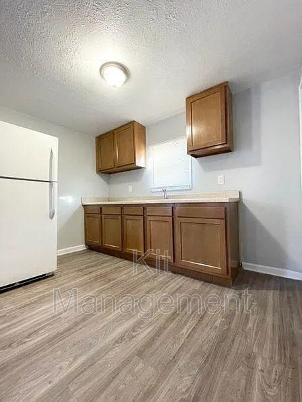 Foto del edificio - 1324 Lawnview Ave