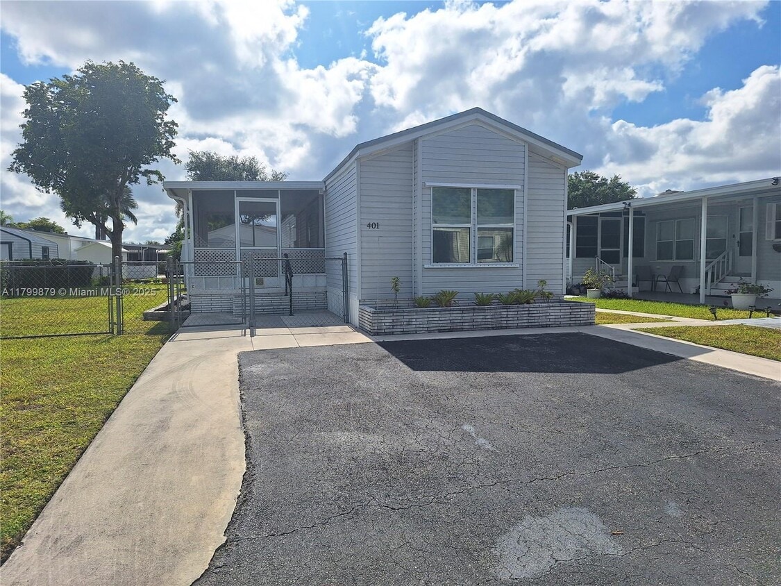 Primary Photo - 35303 SW 180th Ave