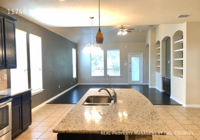 Foto del edificio - Amazing 3000sqft home for rent!