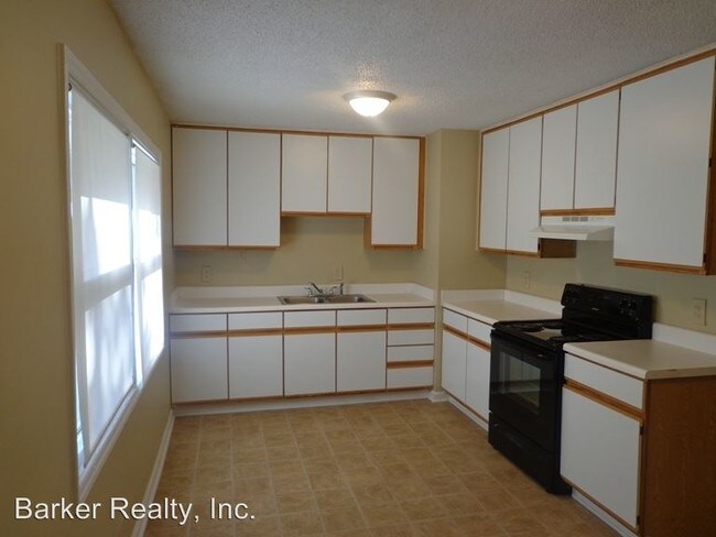 3 Br 2 Bath House 500 Raleigh Pines Drive For In Building Photo 3 Br 2 Bath House 500 Raleigh Pines Drive