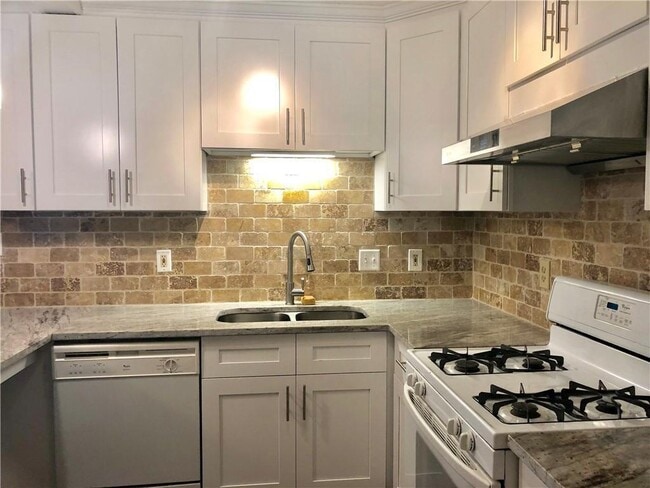 Foto del edificio - 2196 Spring Walk Ct