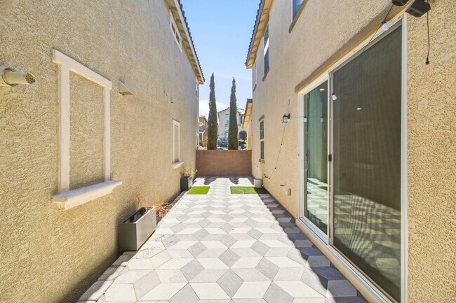 Foto del edificio - 3630 Portici Ln