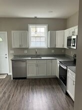 Building Photo - 43 Longfellow Terrace