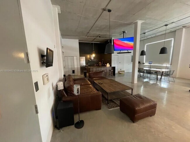 Foto del edificio - 250 NW 23rd St