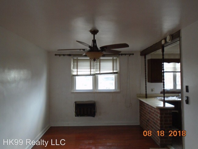 Building Photo - 3 br, 1 bath House - 2238 Glenview St.