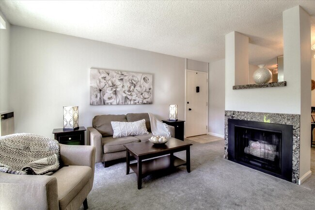 Foto del edificio - 2734 Oak Rd