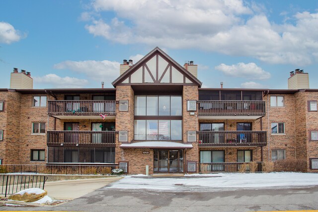 Primary Photo - 10401 Menard Ave