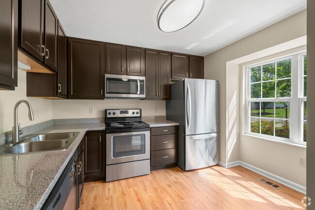 Building Photo - Hawthorne Estates