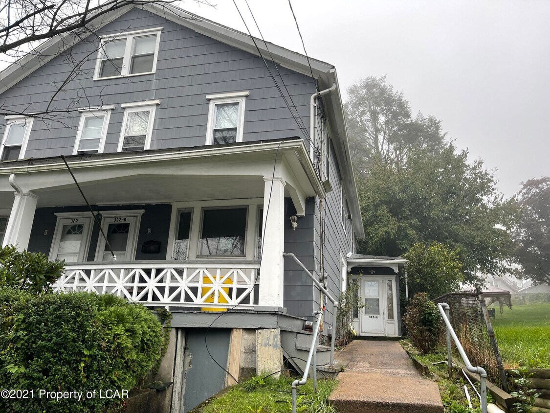 Primary Photo - 327 State St