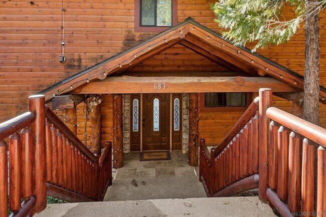 Building Photo - 683 Grass Valley Rd