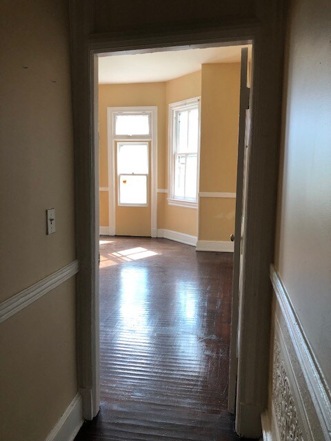 Building Photo - 2432 Eutaw Pl
