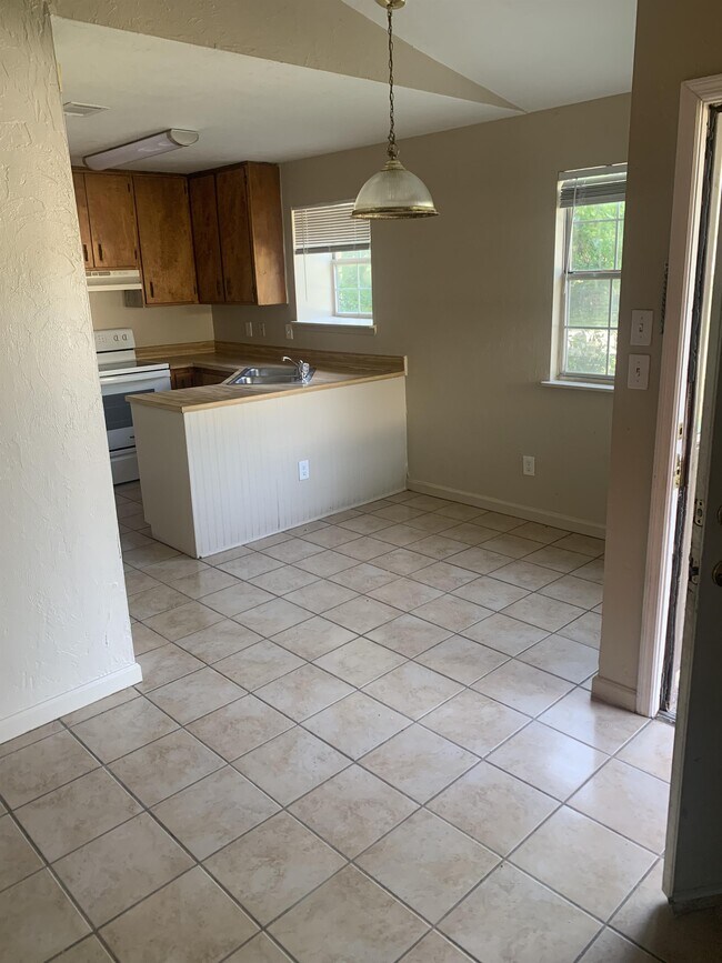 6014 Greenon Ln, Tallahassee, FL 32304 House Rental in Tallahassee