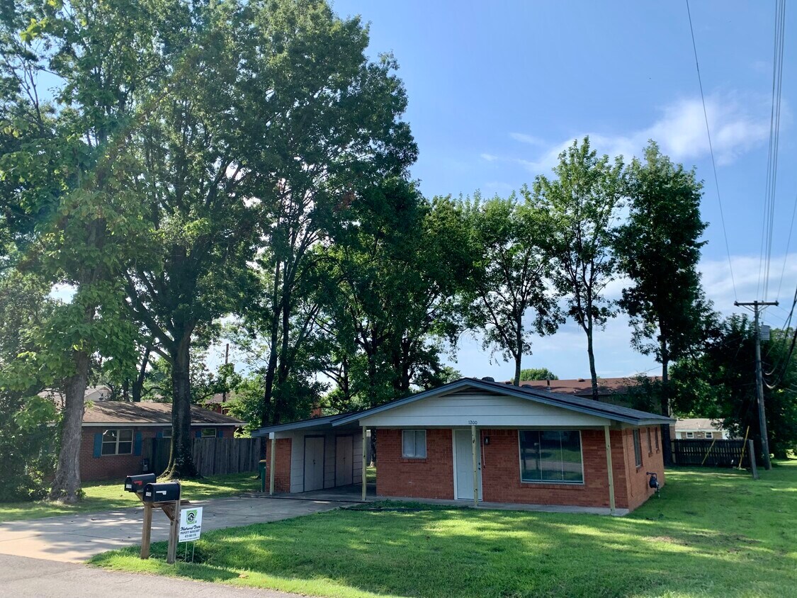 1200 E O St, Russellville, AR 72801 House Rental in Russellville, AR