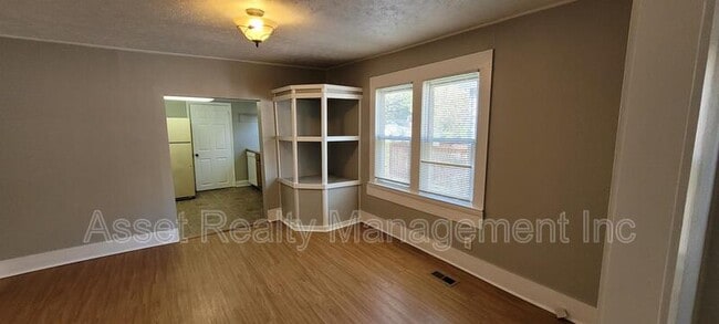 Foto del edificio - 410 E Quincy Ave