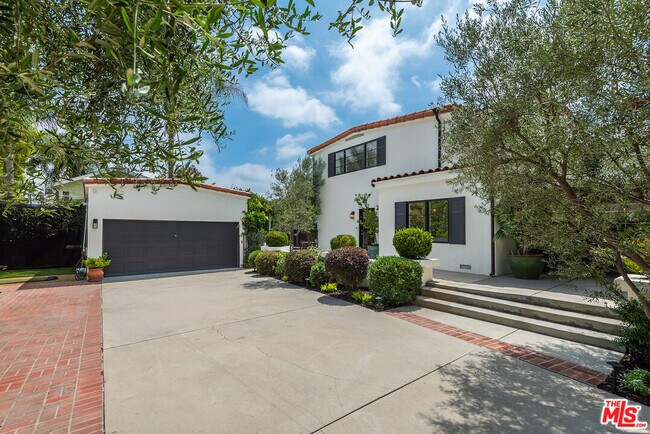 Foto del edificio - 14226 Chandler Blvd