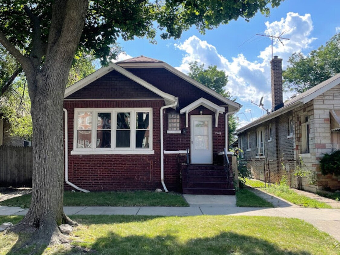 7946 S Merrill Ave, Chicago, IL 60617 House Rental in Chicago, IL