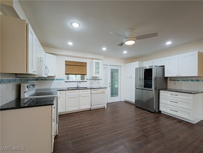 Foto del edificio - 7425 GALLOWAY Rd