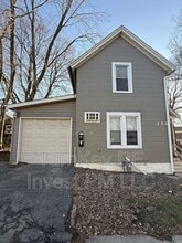 Building Photo - 111 Center Ave