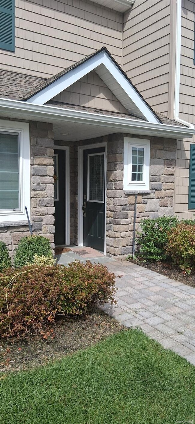 Building Photo - 373 Plad Blvd