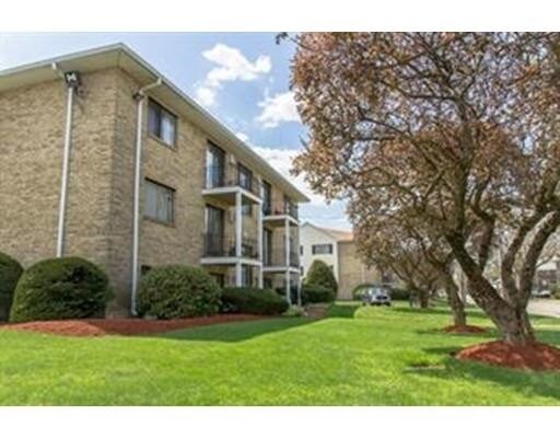 Building Photo - 670 Princeton Blvd